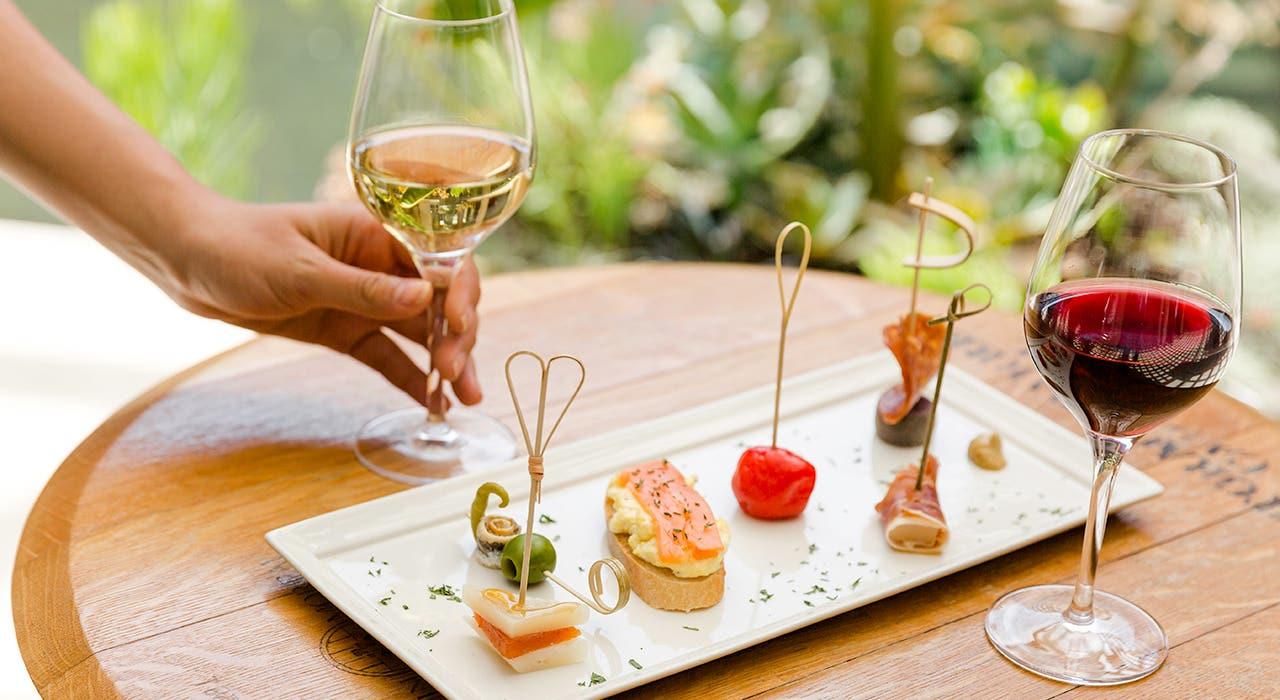 Experiencias Gastronómicas:​ maridajes Perfectos con el Vino Mendocino
